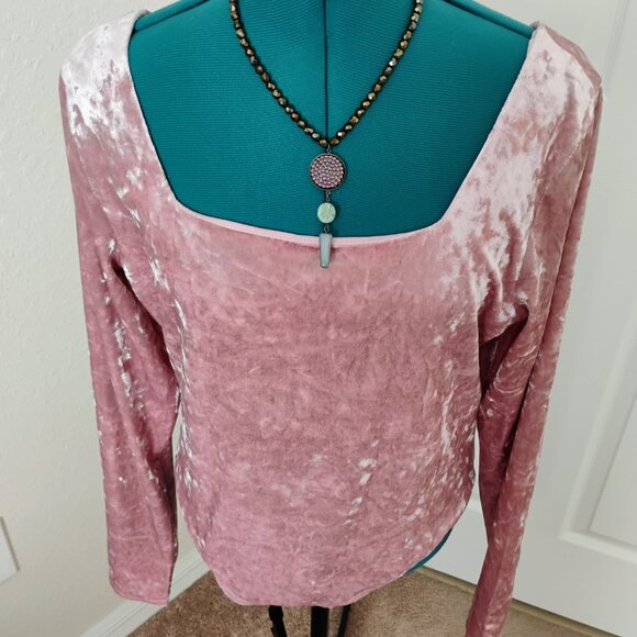 Francesca's Velour Long Sleeve Bodysuit Pink Square Neckline Size XL Juniors - Picture 2 of 8